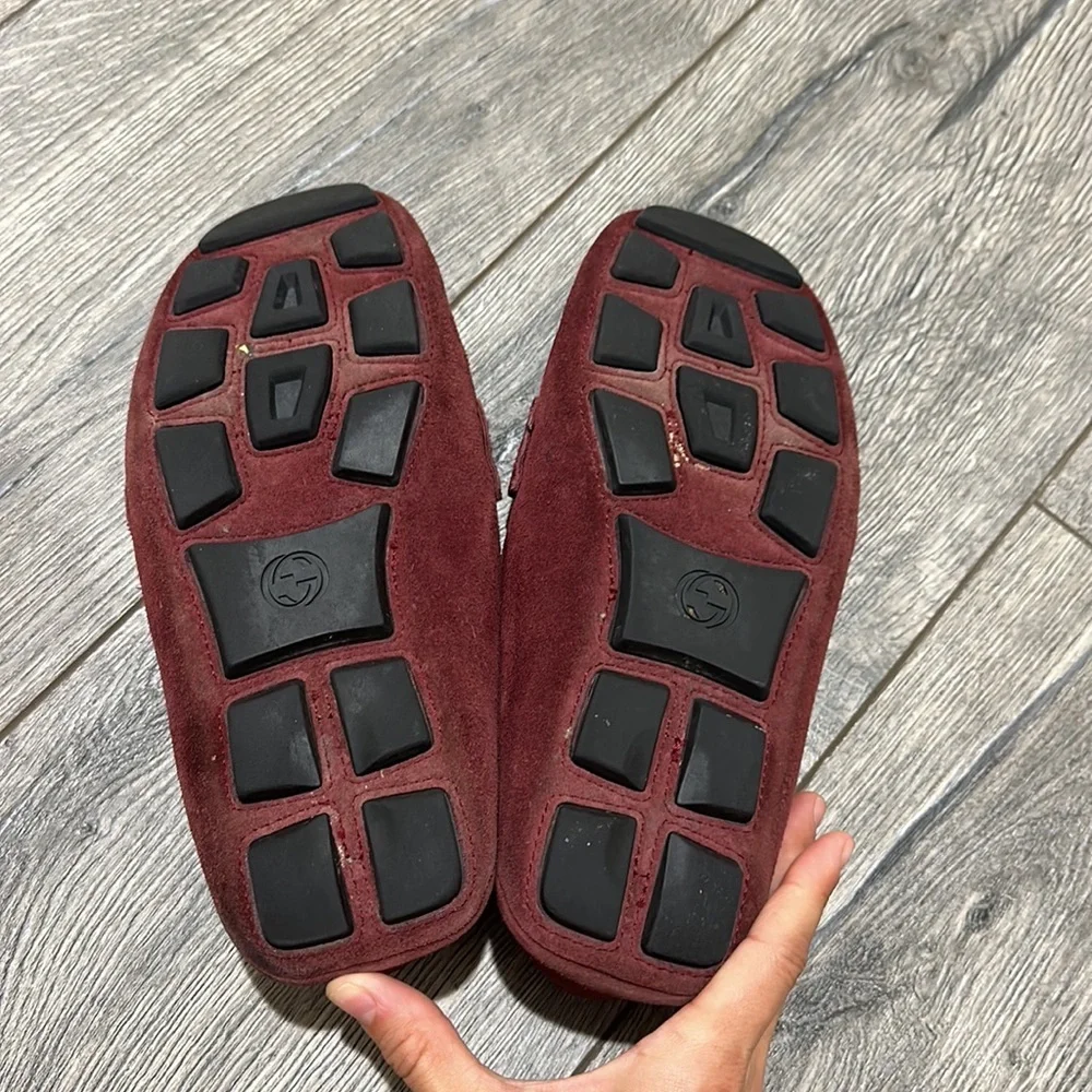 • Gucci • Men’s Authentic Suede GG Logo Drivers Burgundy Red 6.5